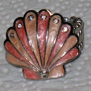 Willabee and ward sea shell stretch ring  unworn